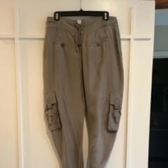 Pants - Picture 2 of 4